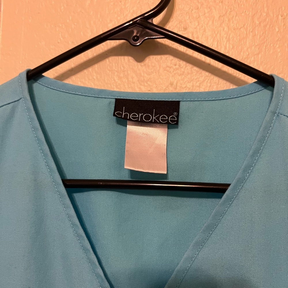 Scrub top - Picture 2 of 2